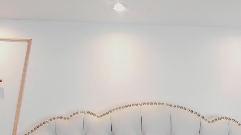 SofiaGomezA's Streamate show and profile