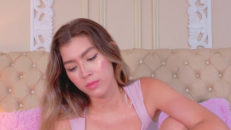 LauraFord's Streamate show and profile