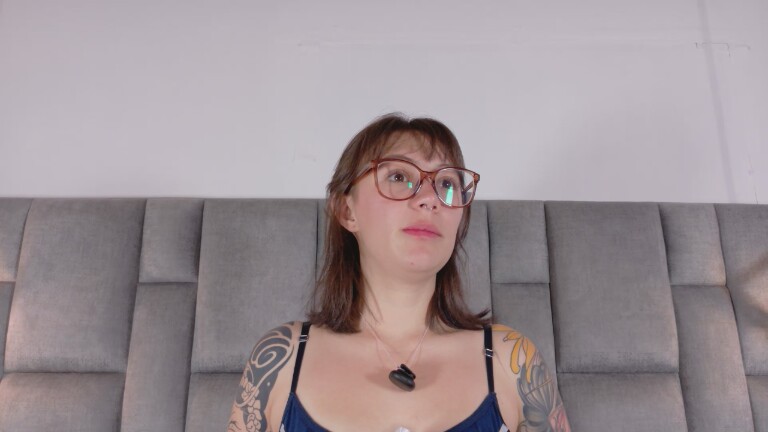 Isabella_Stewart's Streamate show and profile