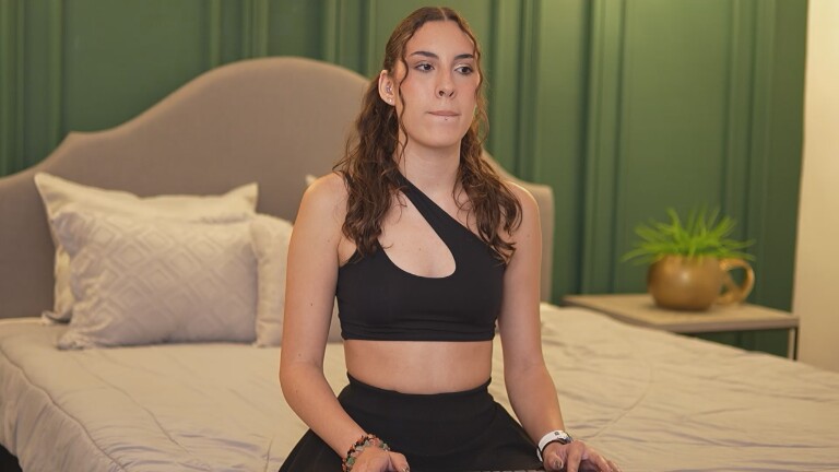 Arya_Bloom's Streamate show and profile