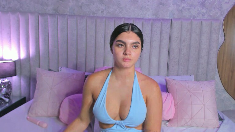 SamiLewis's Streamate show and profile