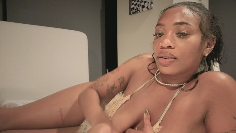 ImaniBaby24's Streamate show and profile