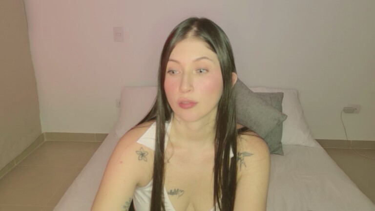 EmmaShaykk's Streamate show and profile