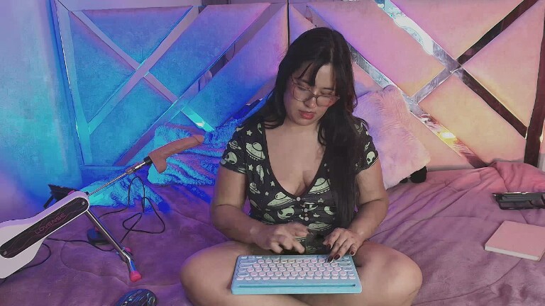 RousieGranger's Streamate show and profile