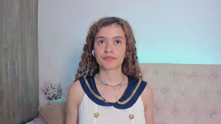 EmiliaJons's Streamate show and profile