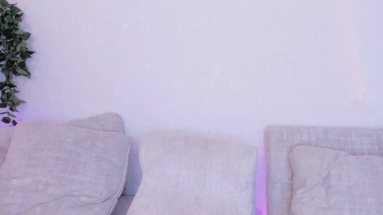 AnnieLeonii's Streamate show and profile