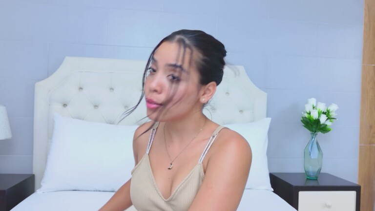 MilaReynolds's Streamate show and profile