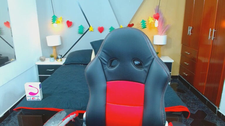 ConieMoss's Streamate show and profile