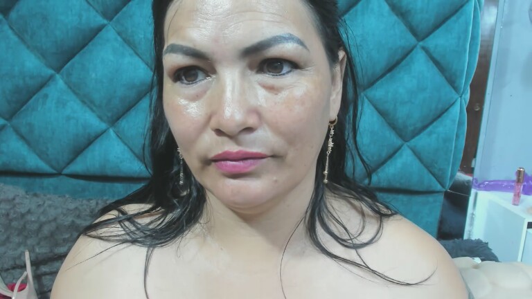 PENELOPELEWIS40's Streamate show and profile