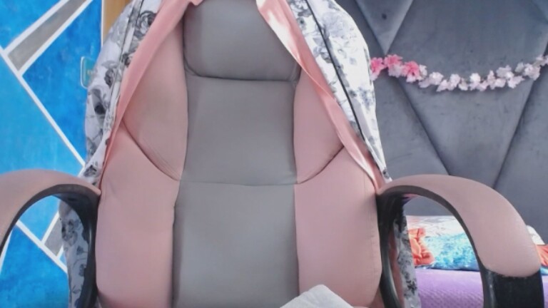 MeganMilk's Streamate show and profile