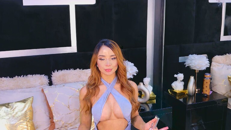 AlanaFerrara's Streamate show and profile