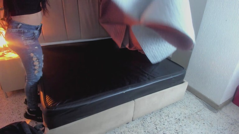 Naslly_Z's Streamate show and profile