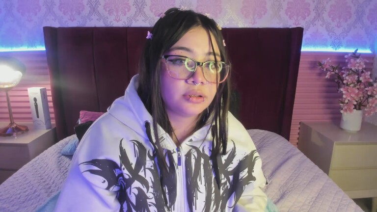 AmaraKazumi's Streamate show and profile