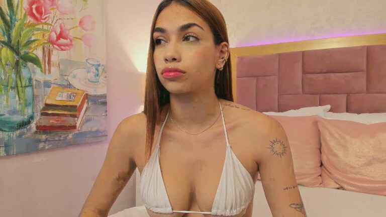 AnnieAdaams's Streamate show and profile