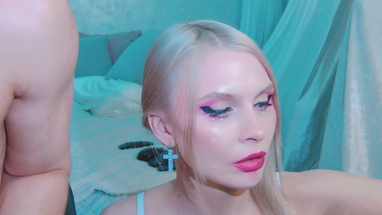 DenLina's Streamate show and profile