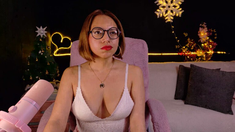 NaturalMariaHun's Streamate show and profile