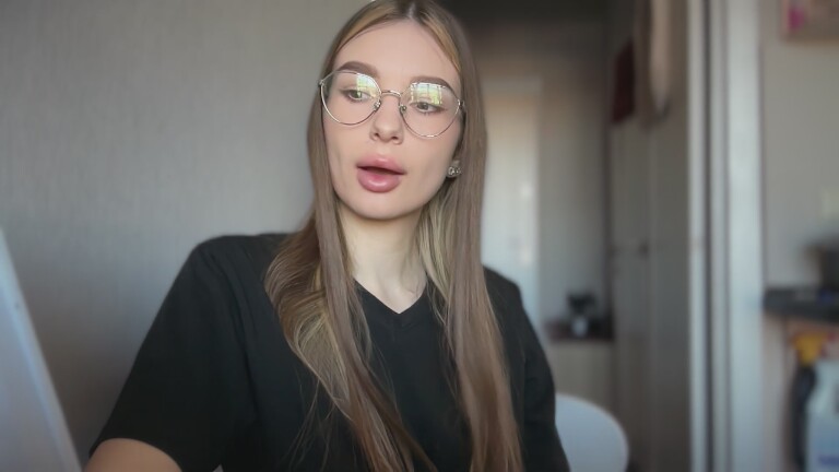 LonaSweet's Streamate show and profile