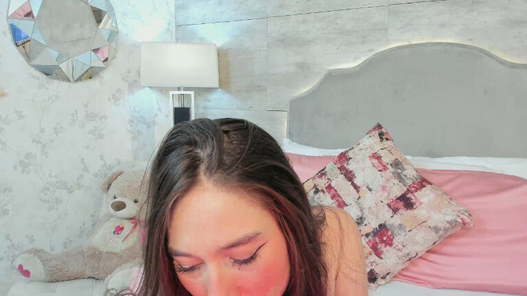 TaniaKatts's Streamate show and profile