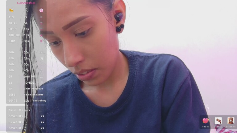 yourcuteneighbourr's Streamate show and profile