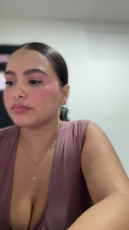 Evelin_Lombardi's Streamate show and profile