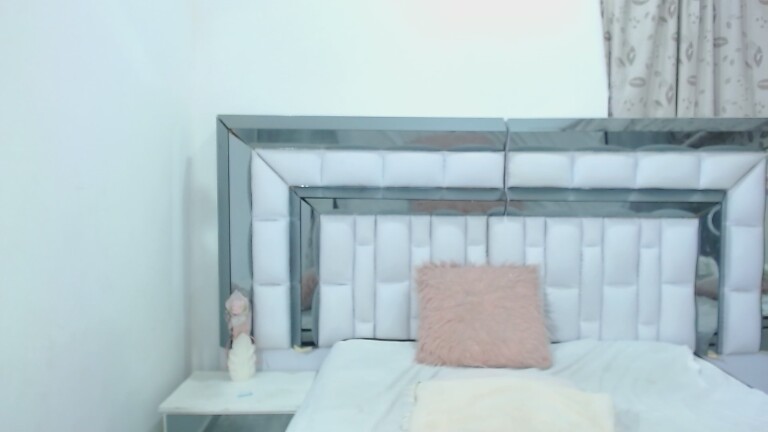 RebeccaDreams's Streamate show and profile