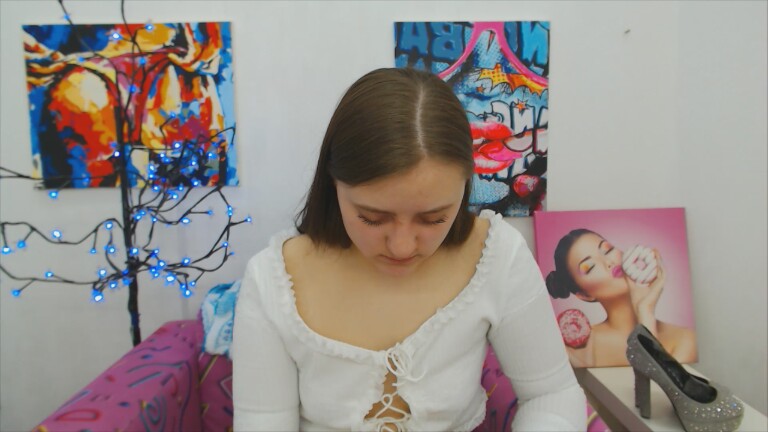 ArinaBelly's Streamate show and profile