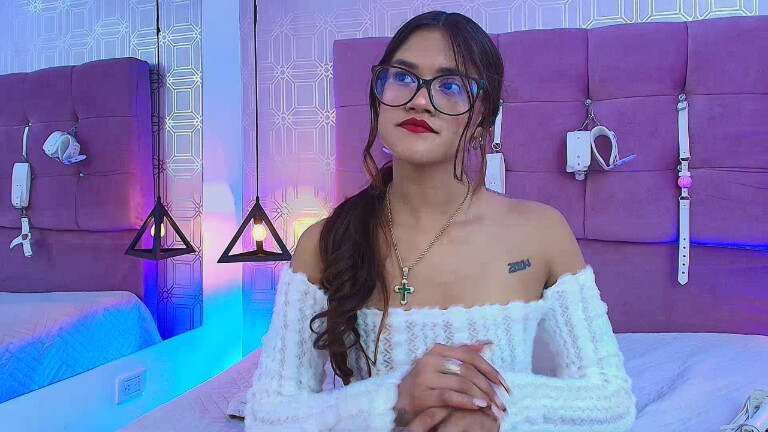 Lilith_Suarez's Streamate show and profile