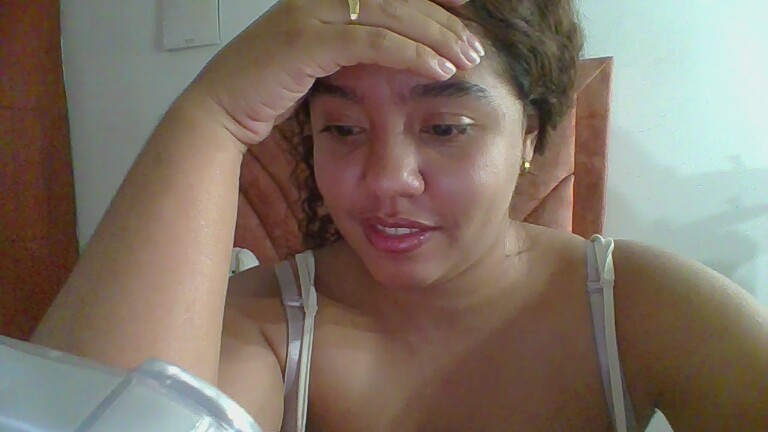 Lauradani's Streamate show and profile