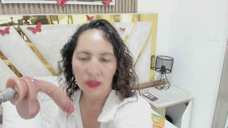 Luna_Mature's Streamate show and profile