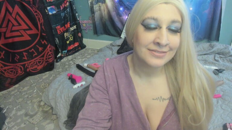 ShaeWednesday's Streamate show and profile