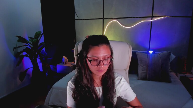 EmiilyMazzon's Streamate show and profile