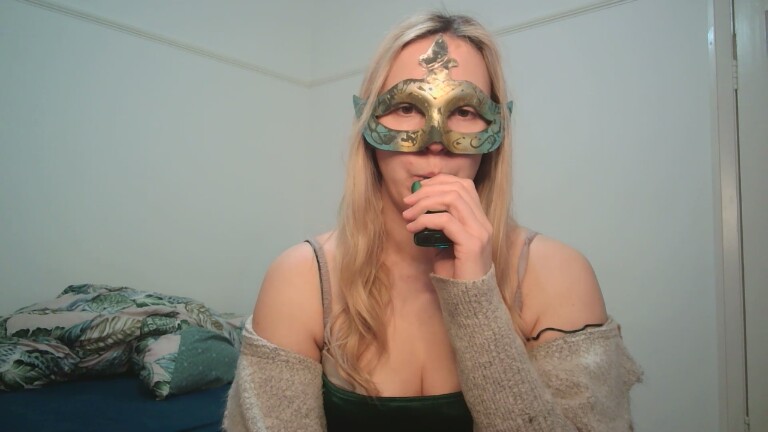 Sweet_Seductive_Fox's Streamate show and profile