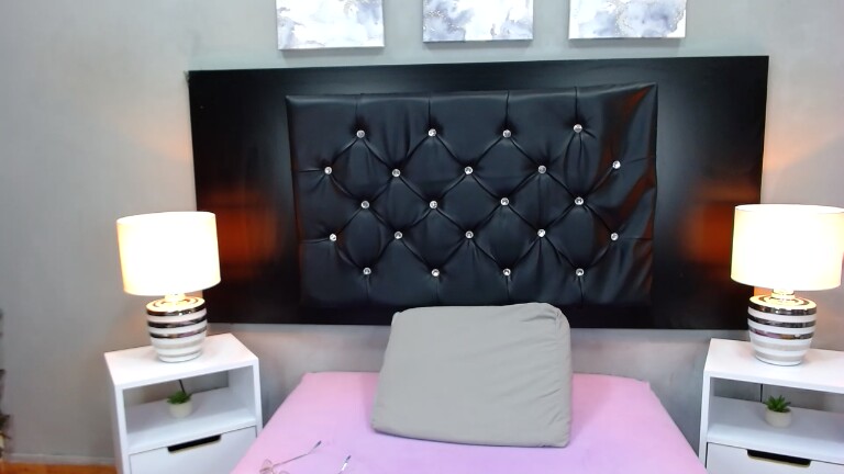 Laureen_Steele's Streamate show and profile