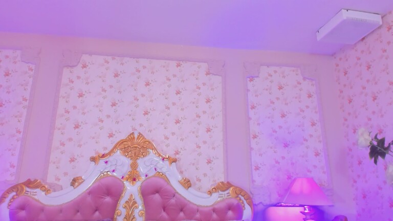 JuneEvanss's Streamate show and profile