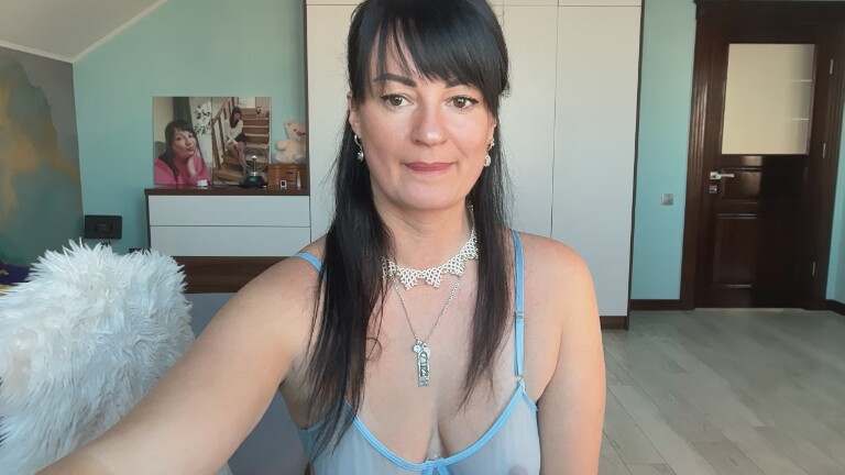 IraCherryNow's Streamate show and profile