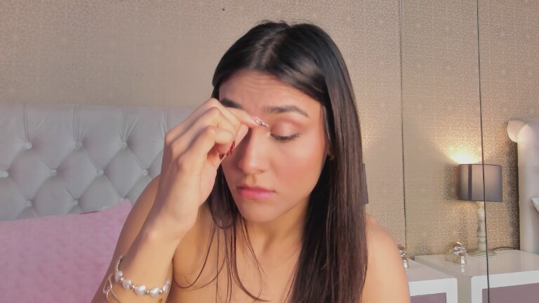 KatieeGomez's Streamate show and profile