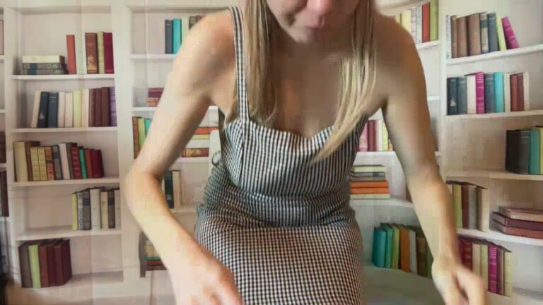 RolePlayingLucy's Streamate show and profile