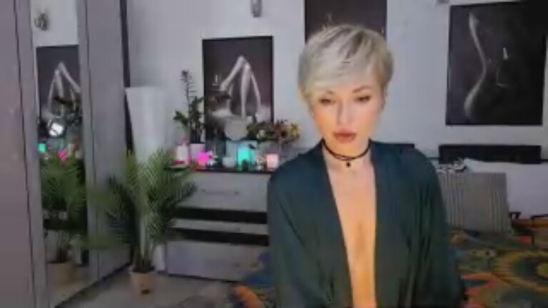 RedHairedBunny's Streamate show and profile