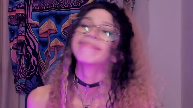 TinaRoberts19's Streamate show and profile