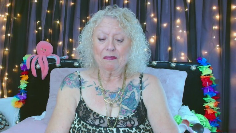 XoXMandyXoX's Streamate show and profile