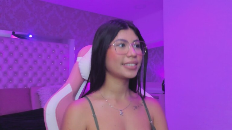 LylaKarl's Streamate show and profile