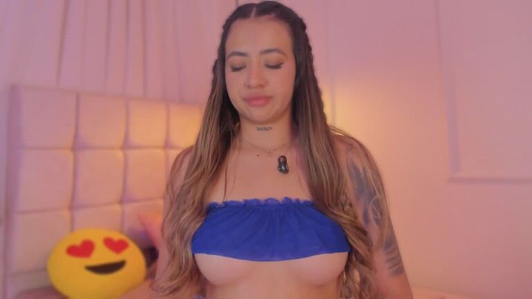 Crystal_W's Streamate show and profile