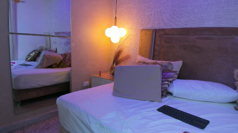 GabyMontclaiir's Streamate show and profile