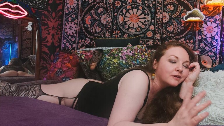 SilaSwitch's Streamate show and profile