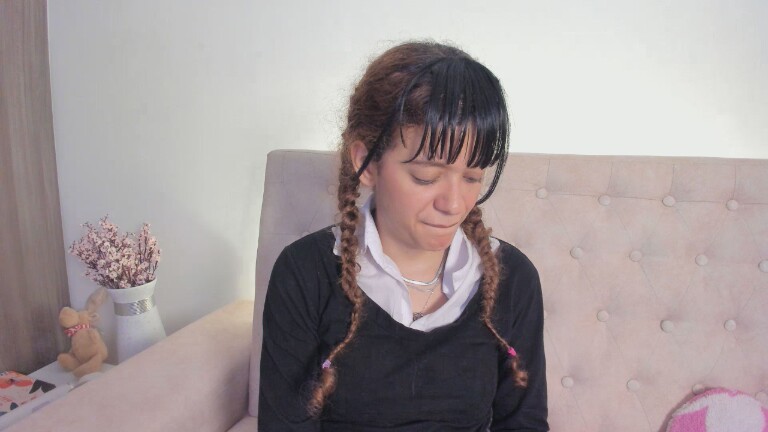 EmiliaJons's Streamate show and profile