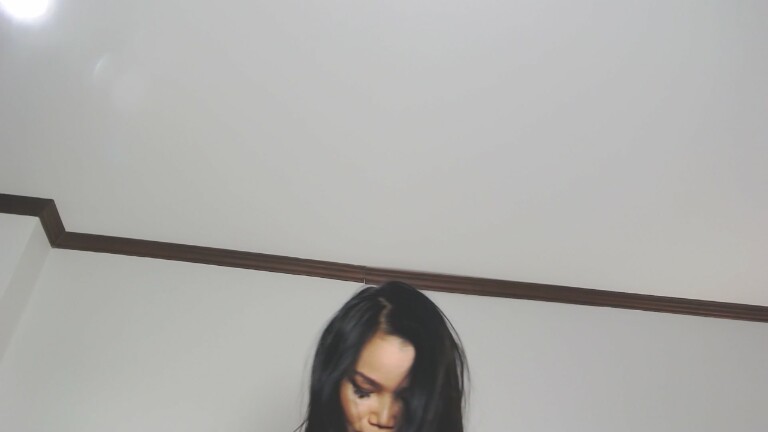 Namfa's Streamate show and profile