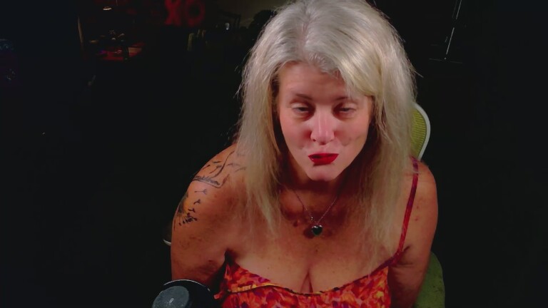 Alicescuriosity's Streamate show and profile