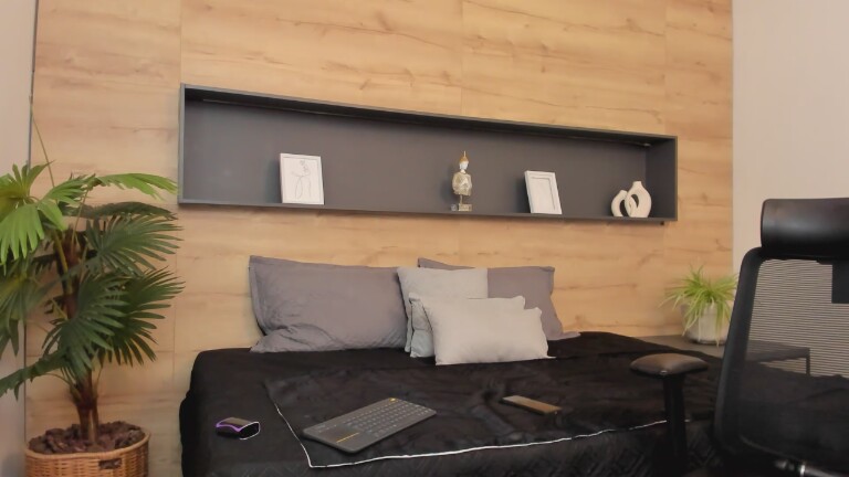 ZarahBakerr's Streamate show and profile