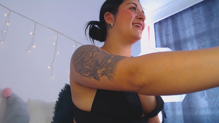 AnnyLennon's Streamate show and profile