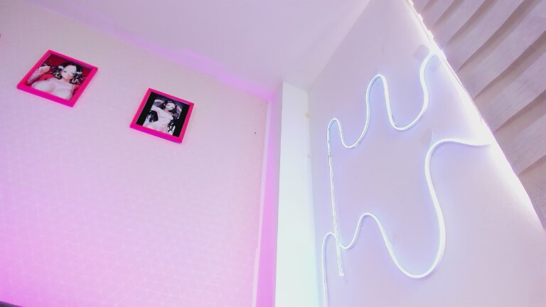 artmiamackay's Streamate show and profile